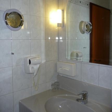 Braunes Ross Weidhausen bei Coburg Quarto foto